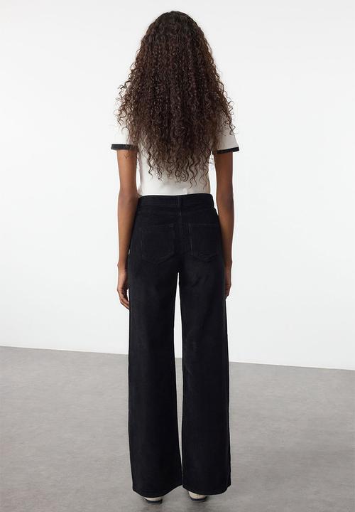 Trendyol - Black velvet straight cut trousers