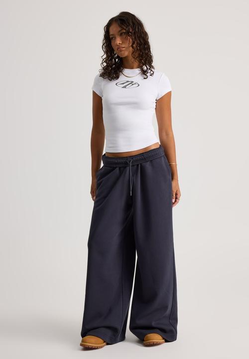 Factorie - Ultra Baggy Trackpant - Navy