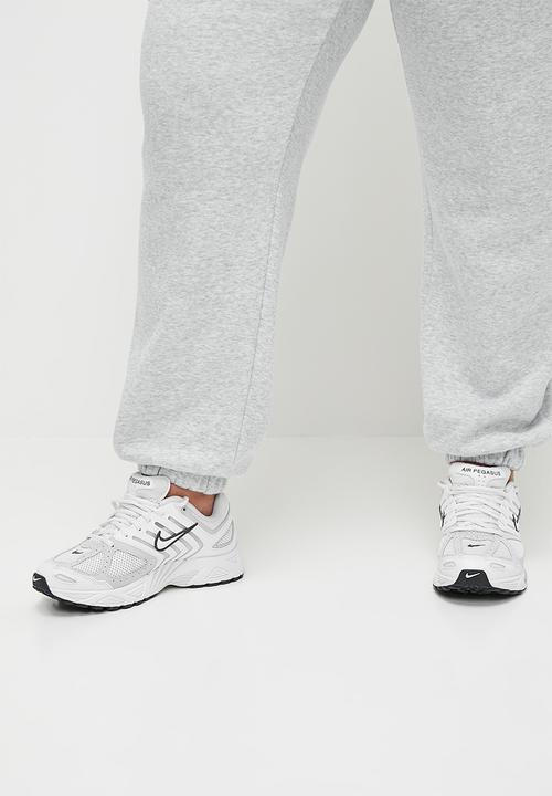 Cotton On - Plus Classic Fleece Sweatpant - Soft Grey Marle