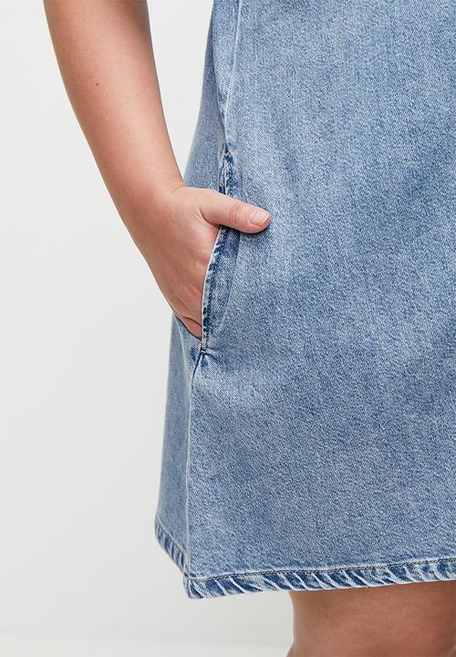 Cotton On - Plus Original Denim Mini Dress - Cleanwater Blue