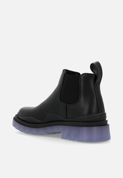 Public Desire - Myth chelsea boot - black