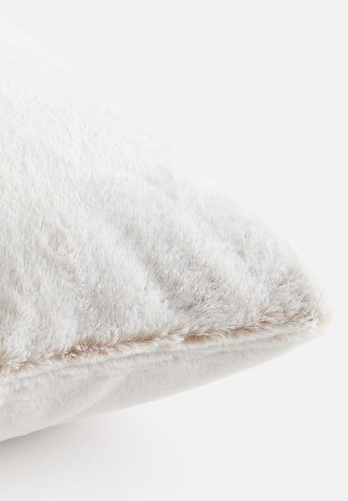 H&M - Fluffy cushion cover - light beige