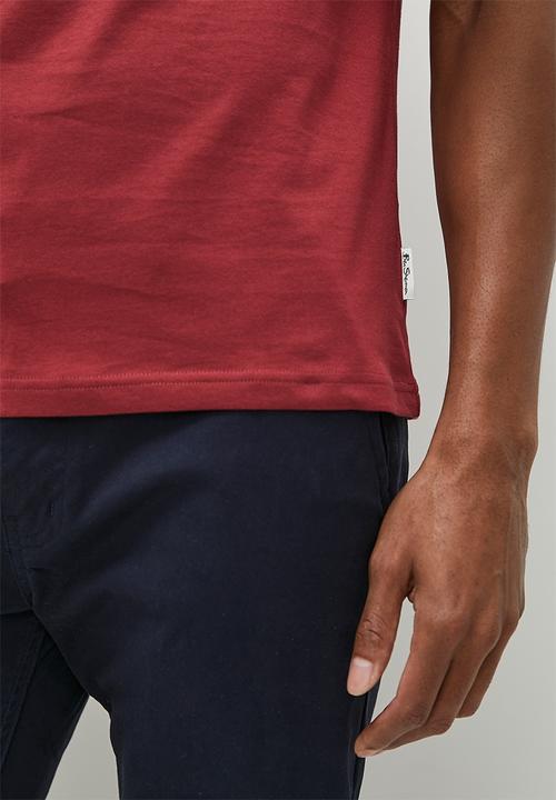 Ben Sherman - Signature Tee-Shirt Flock Print - Berry