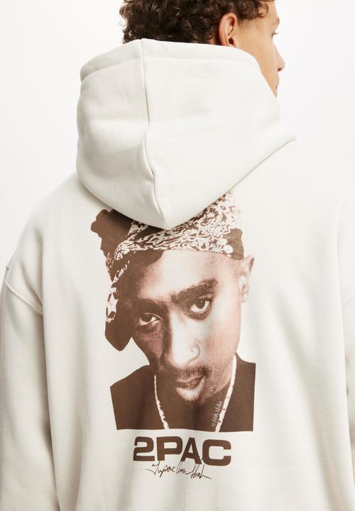 Cotton On - Box Fit Music Hoodie - Lcn Bra Bone/Tupac Signature