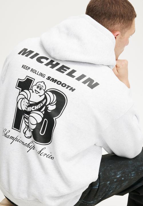 Cotton On - Michelin Box Fit Hoodie - Lcn Mic Athletic Marle/Michelin Keep Rollin
