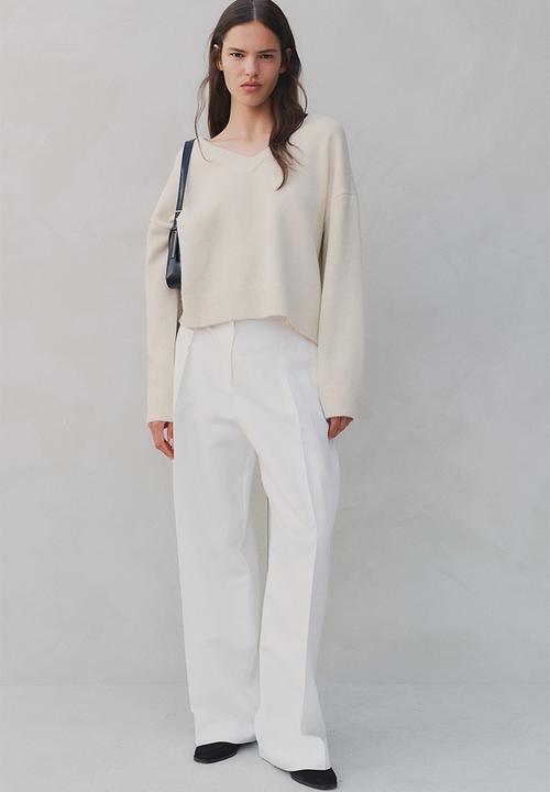 H&M - V-neck jumper - light beige 