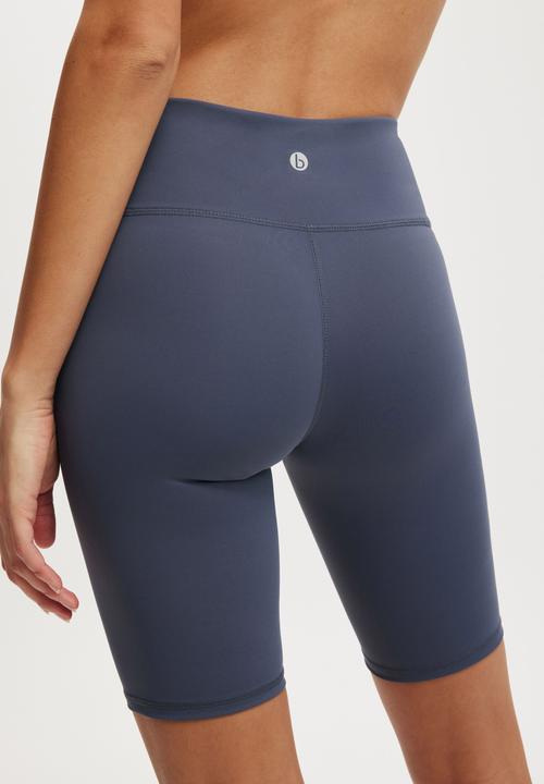 Cotton On - Bondi Everyday Mid Length Bike Short - Folkstone Grey
