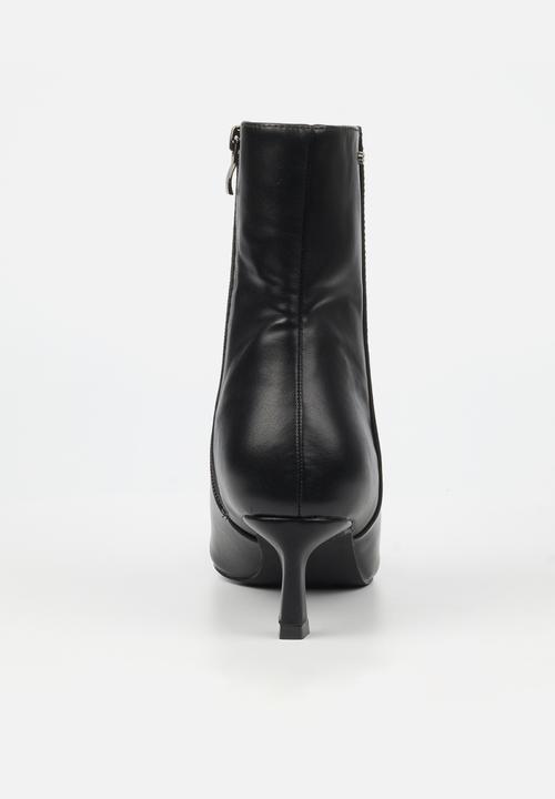Miss Black - Petite 1 boot - black