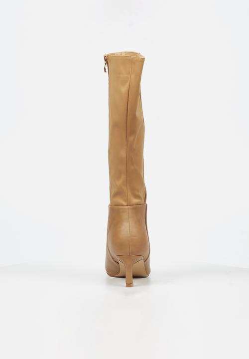 Miss Black - Petite 2 boot - camel