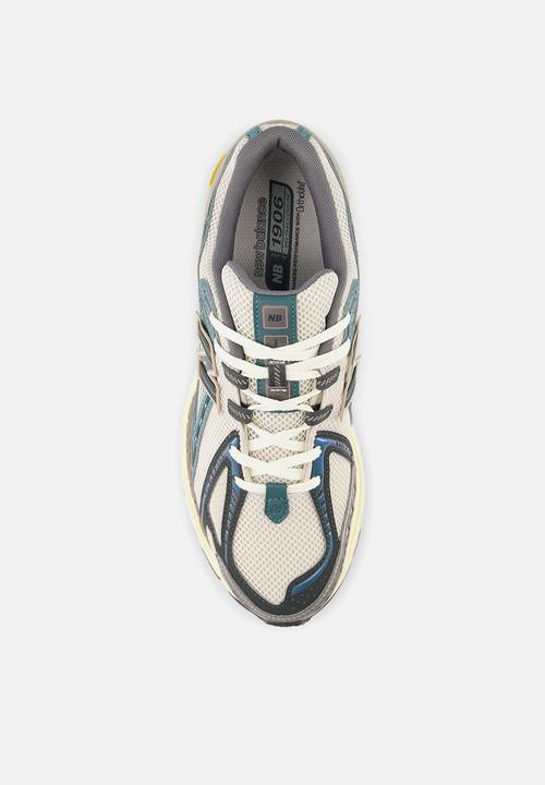 New Balance  - 1906R