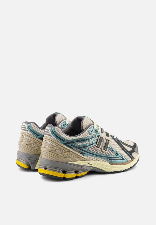 New Balance  - 1906R