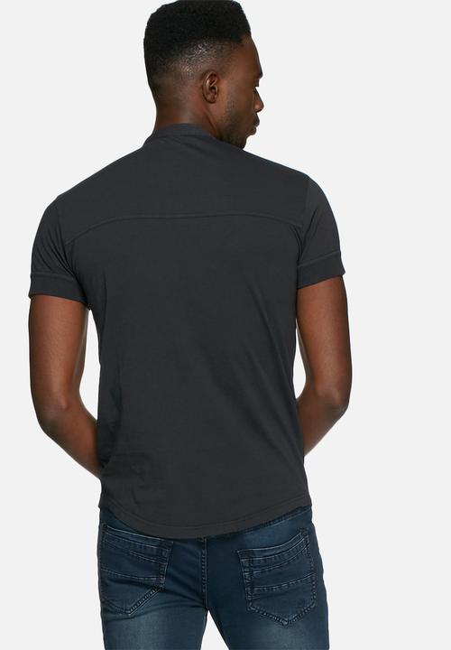 S.P.C.C - Woven henley tee