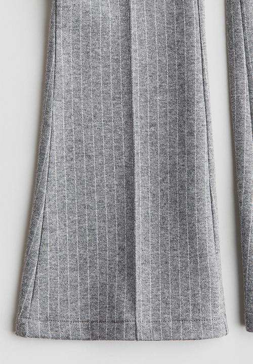 H&M - Flared ponte di roma leggings - grey pinstriped