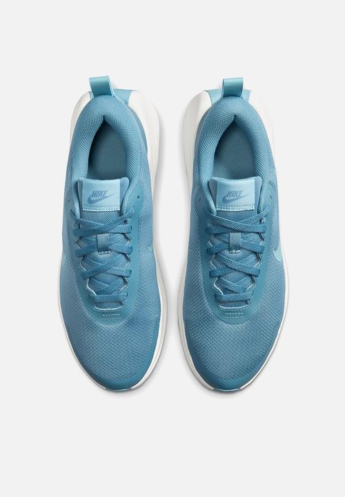 Nike - Nike Promina