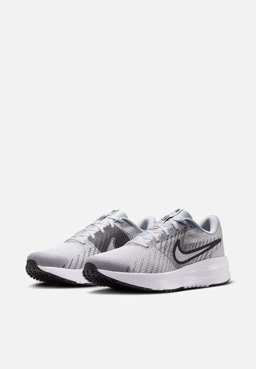 Nike - Nike Run Defy