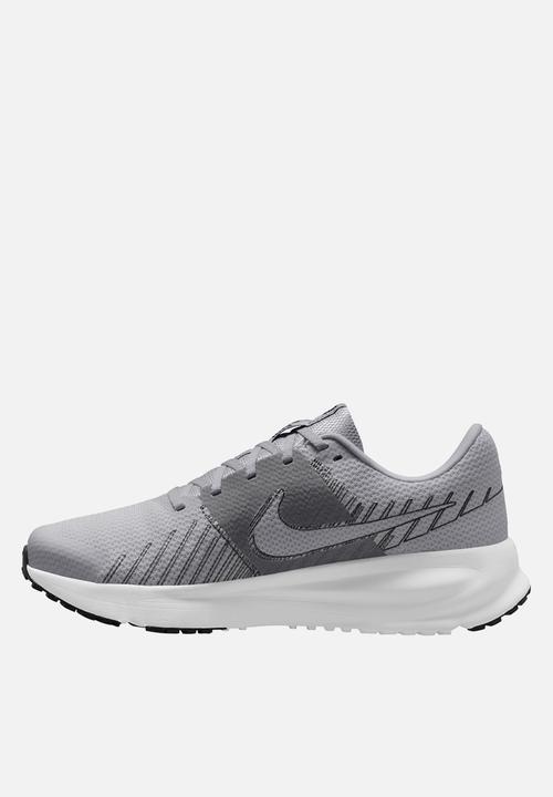 Nike - Nike Run Defy