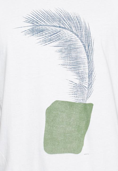 ADPT. - Sall tee