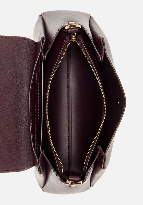 GUESS - Sora shoulder bag-auburn