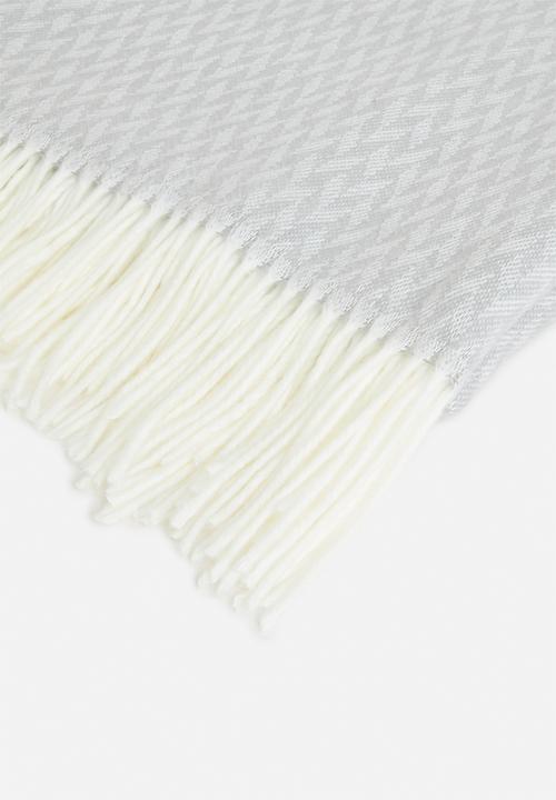 Sixth Floor - Herringbone soft throw - grey