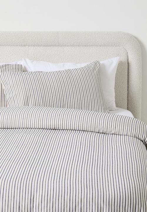 Sixth Floor - Cotton Yarn Dye Stripe with Satin Stitch Duvet Set - Navy & White