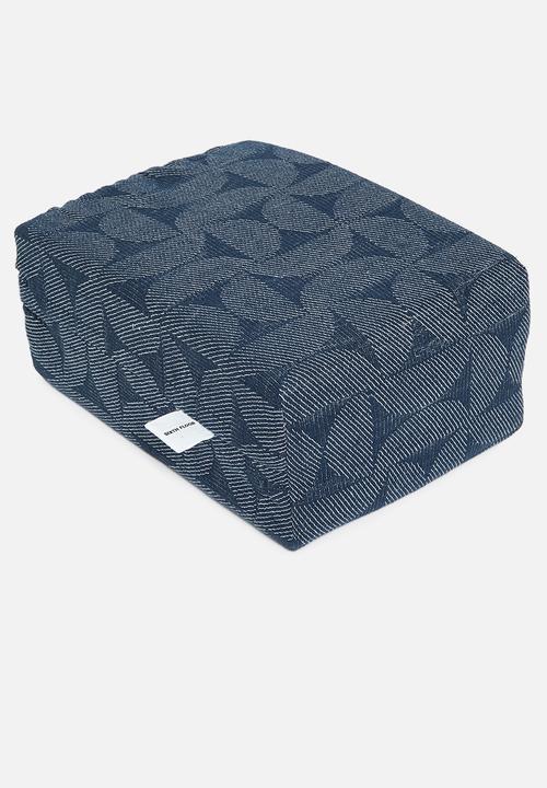 Sixth Floor - Woven Jacquard Duvet Set - Navy