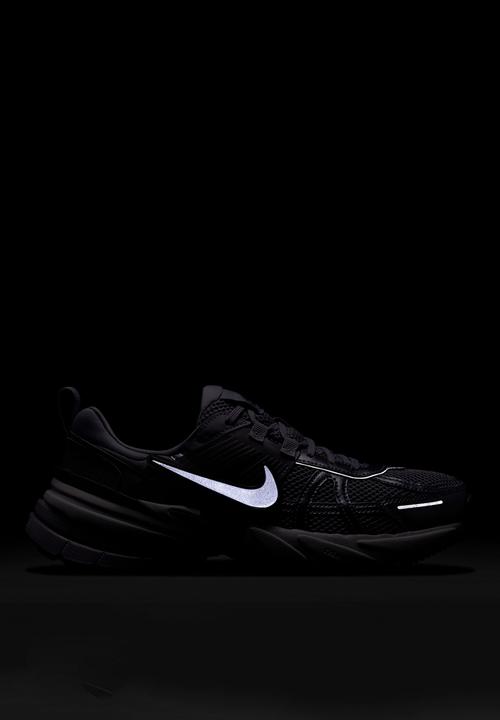 Nike - Nike V2K Run