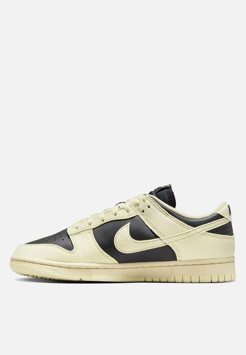 Nike - Nike Dunk Low