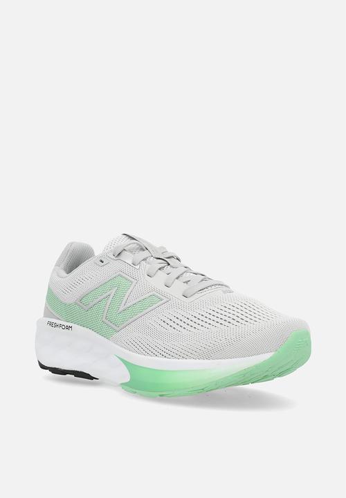 New Balance  - Fresh Foam 520 v9