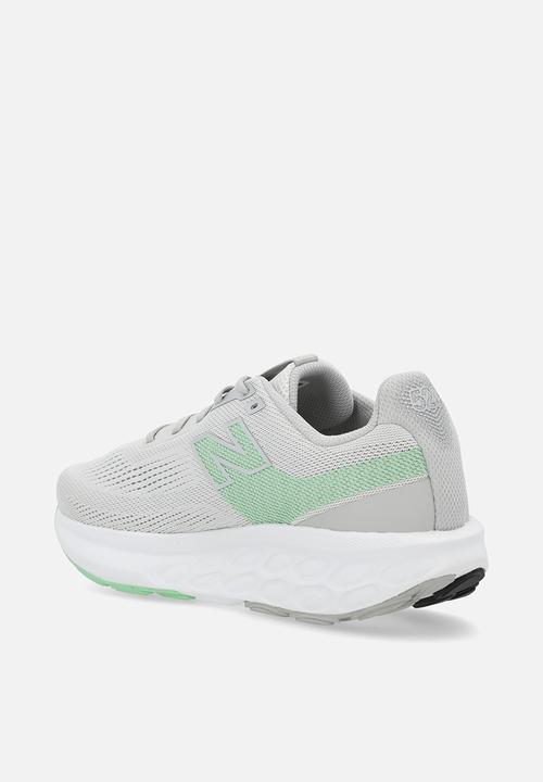 New Balance  - Fresh Foam 520 v9
