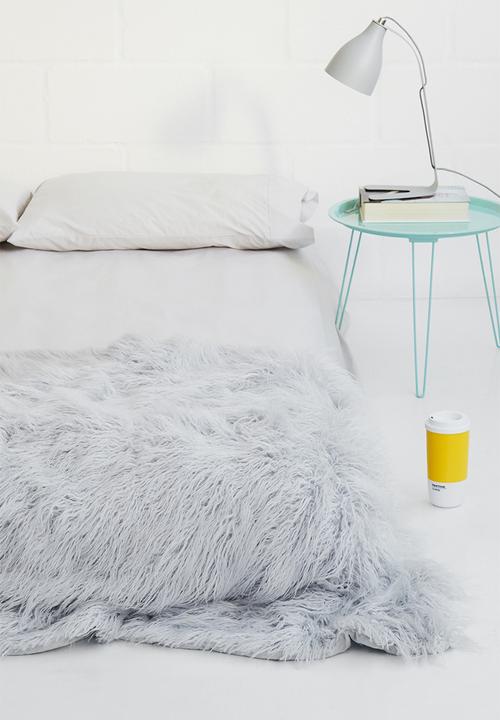 Sixth Floor - Lark throw