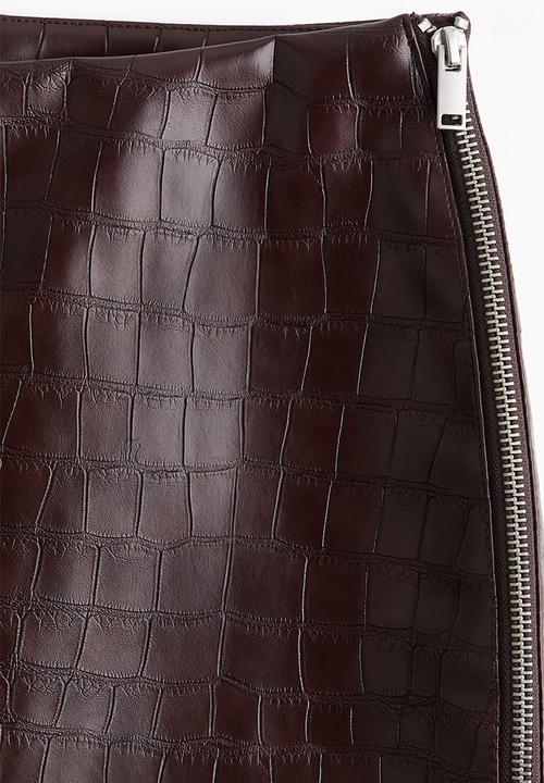 H&M - Crocodile-patterned mini skirt - dark brown