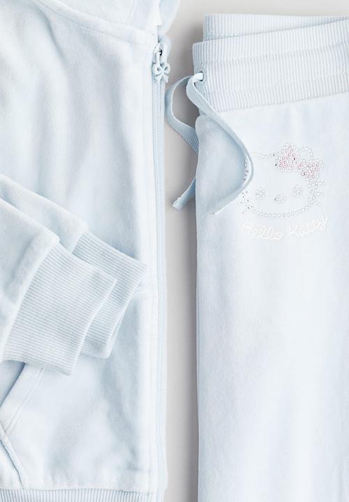 H&M - 2-piece velour set -  light blue/hello kitty 