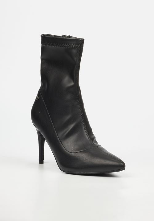 Butterfly Feet - Lively 12 Ankle - Black