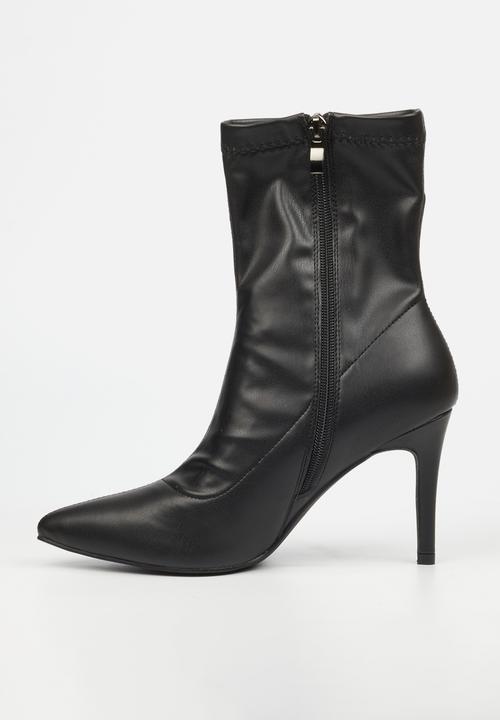 Butterfly Feet - Lively 12 Ankle - Black