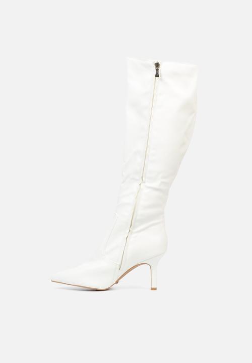 Butterfly Feet - Lively 15 Knee High - White