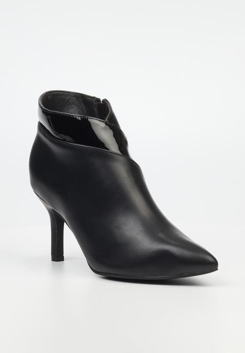 Butterfly Feet - Lively 11 Ankle - Black