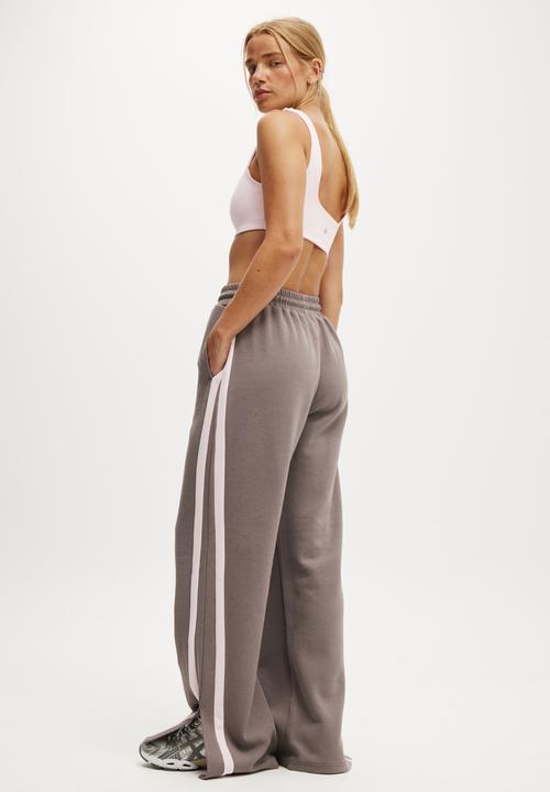 Cotton On - Outdoorsy Move Pant - Desert Grey/Cherry Dream