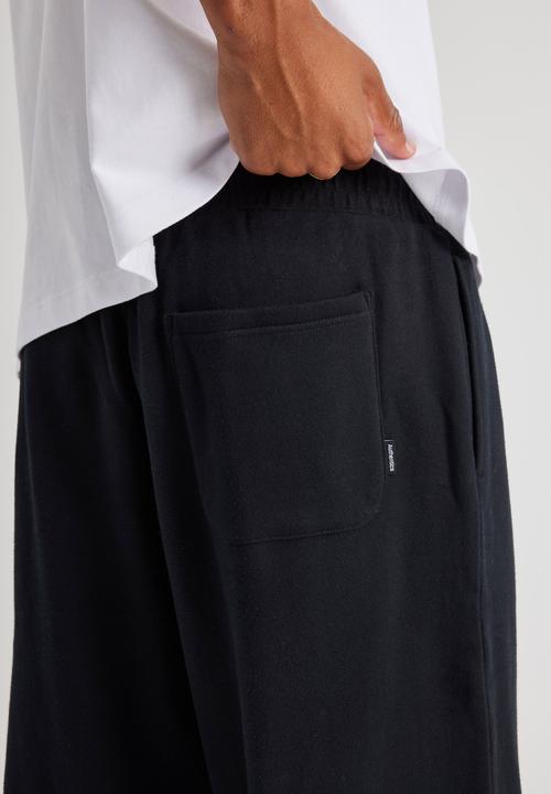 Factorie - Baggy Trackpant- Black