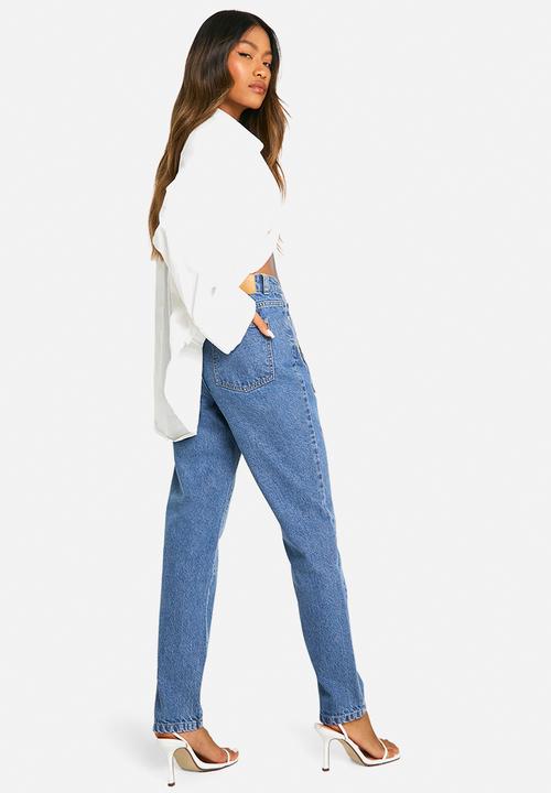 boohoo - Basics 32 Inch Leg High Waisted Slim Fit Mom Jeans - Vintage Blue
