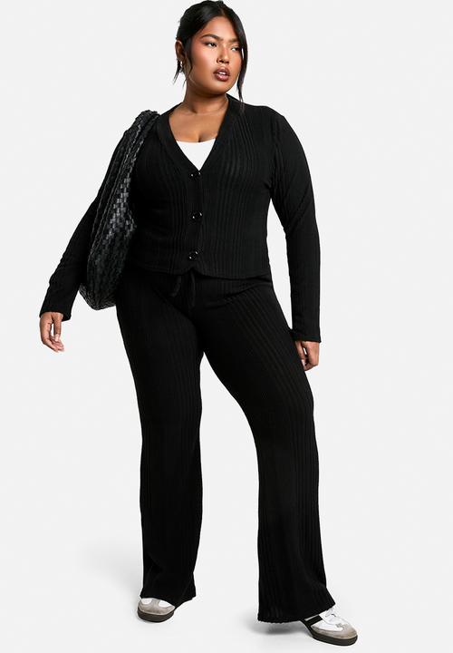 boohoo - Plus Soft Rib Cardigan And Drawstring Trouser Knitted Set - Black