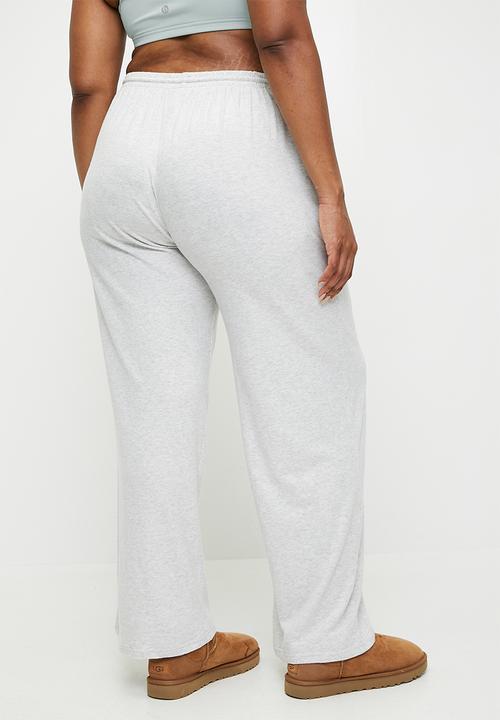 Cotton On - Plus Plush Essential Gym Sweatpant - Cloudy Grey Marle