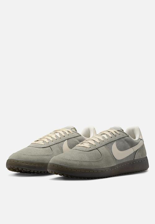 Nike - NIKE FIELD GENERAL