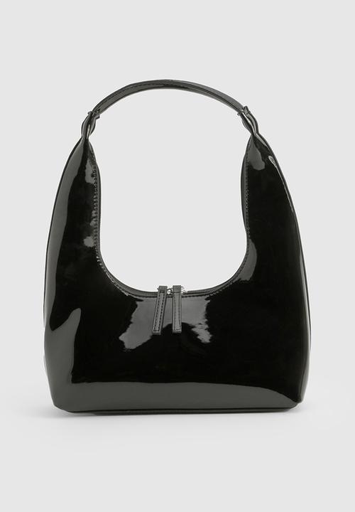 boohoo - Vinyl Curve Shaped Shoulder Bag - black