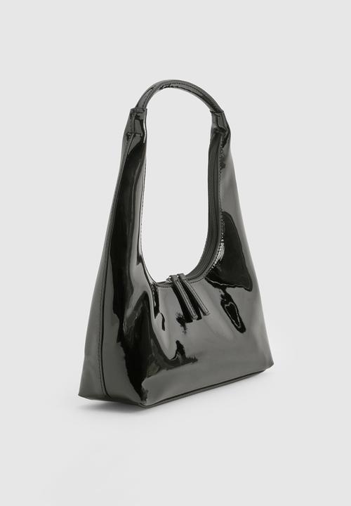 boohoo - Vinyl Curve Shaped Shoulder Bag - black