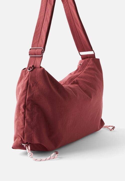 Rubi - Maddie crossbody bag - sour cherry