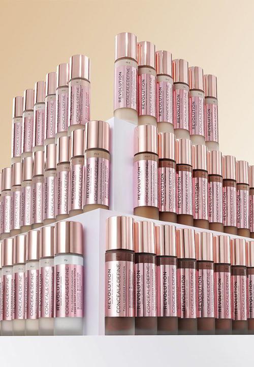 Revolution - Conceal & Define Foundation - F12.2