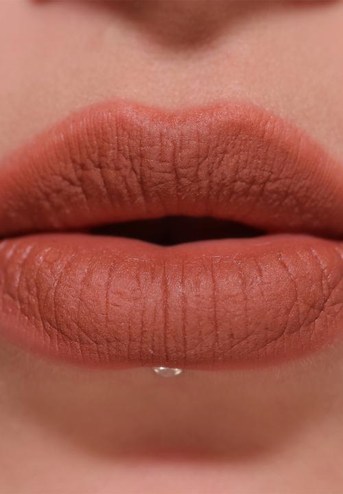 Revolution - Air Blur Matte Liquid Lipstick - Fawn