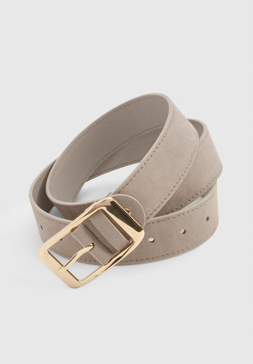 boohoo - Faux Suede Chunky Gold Buckle Boyfriend Belt - taupe