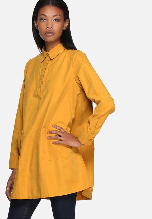 Lola May - Oversize swing shirt with pockets