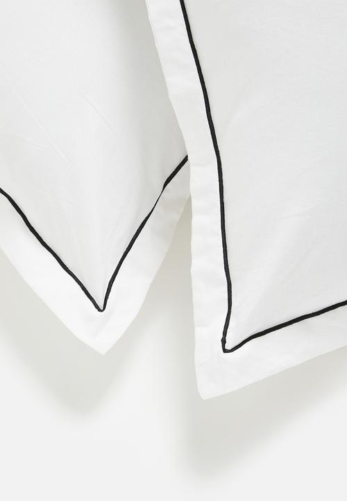 Sixth Floor - Oxford Satin Stitch std 2pk p/case - white